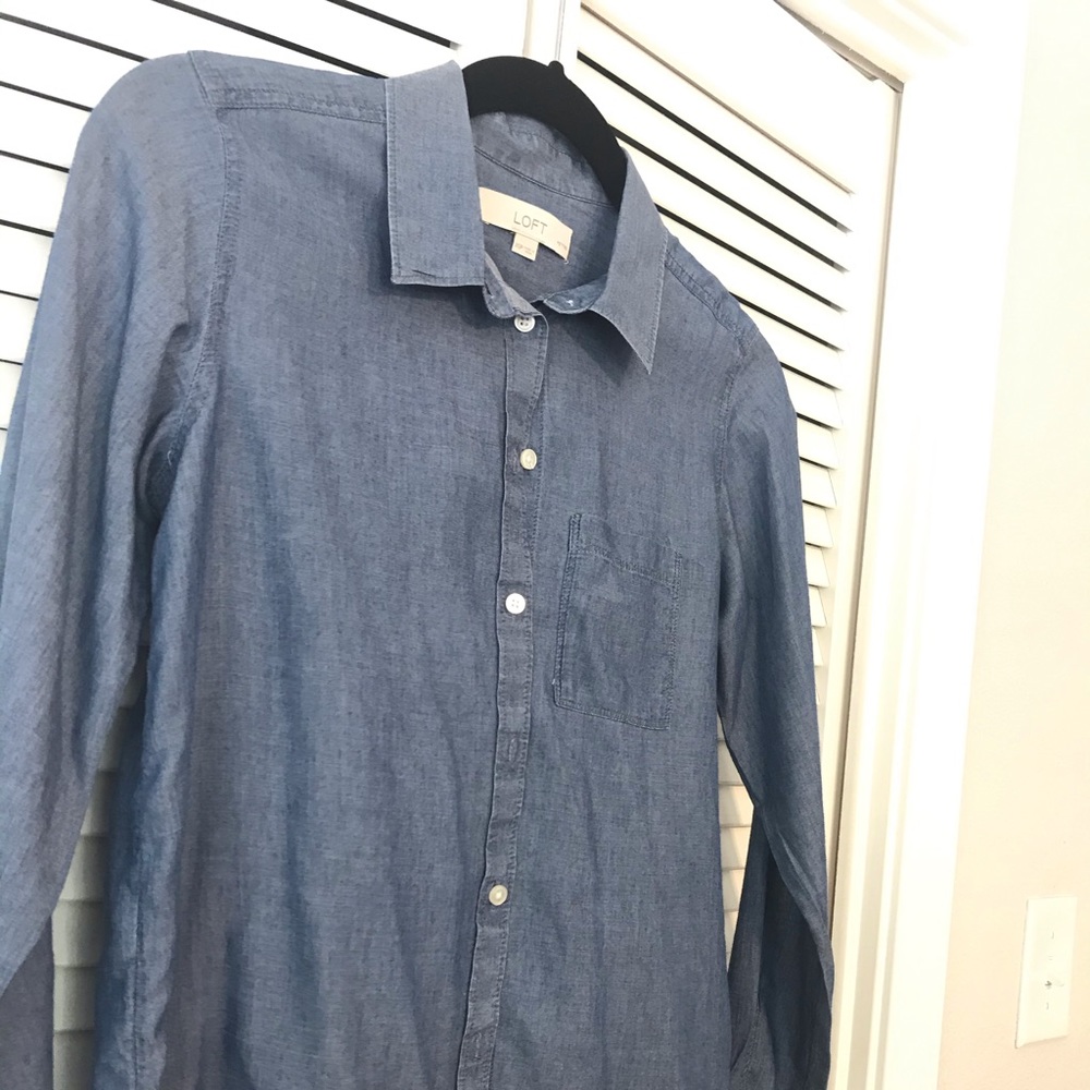 Ann Taylor Loft Chambray Button Down, Euc Xsp - image 5